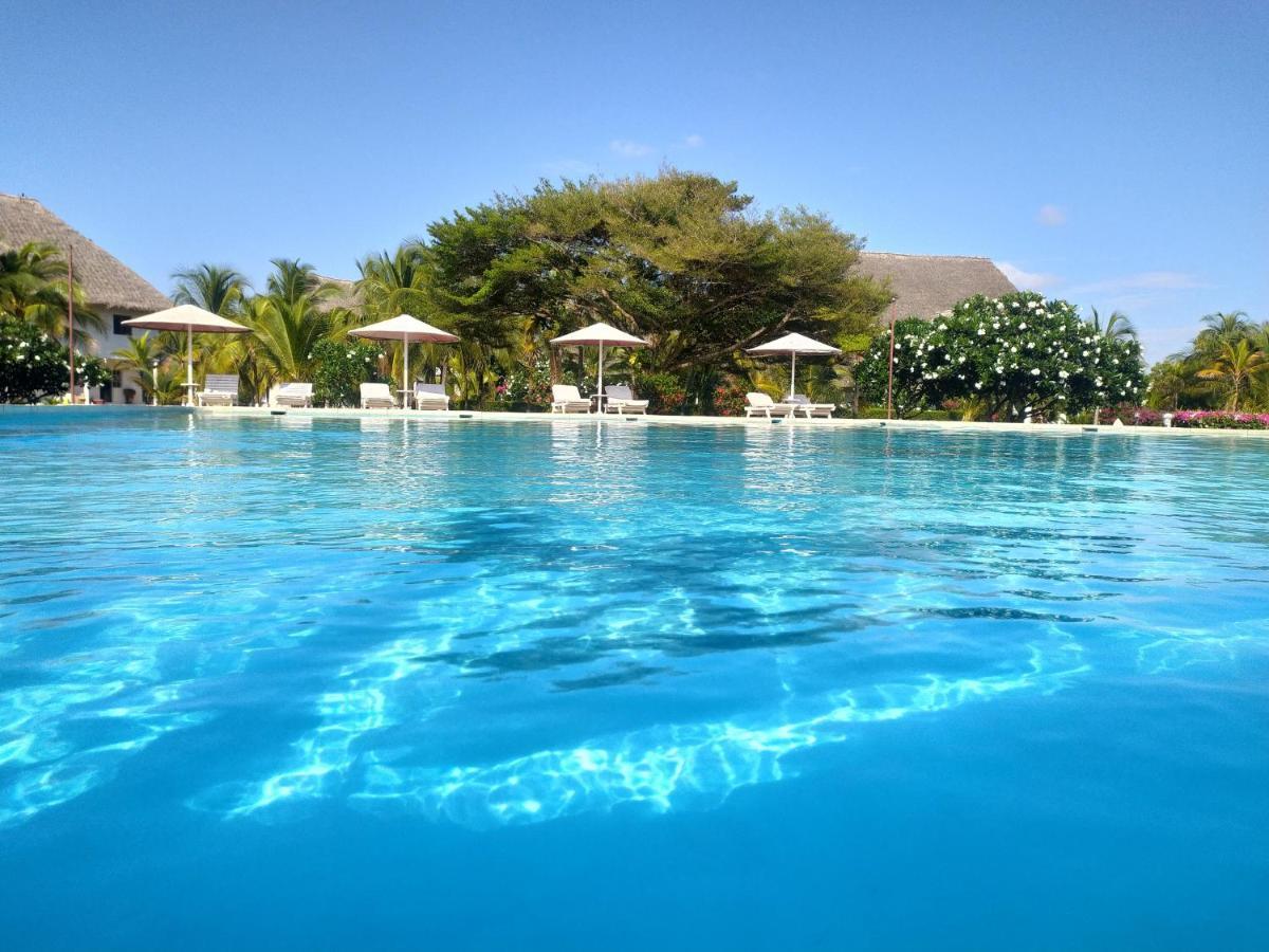 Karibuni Jeds Villas 85 & 86 Mambrui Exterior photo