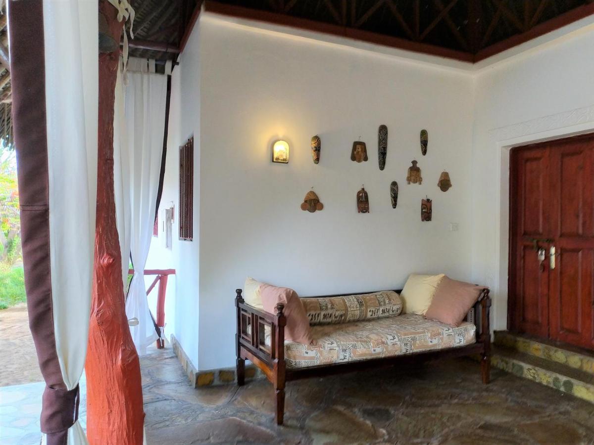 Karibuni Jeds Villas 85 & 86 Mambrui Exterior photo