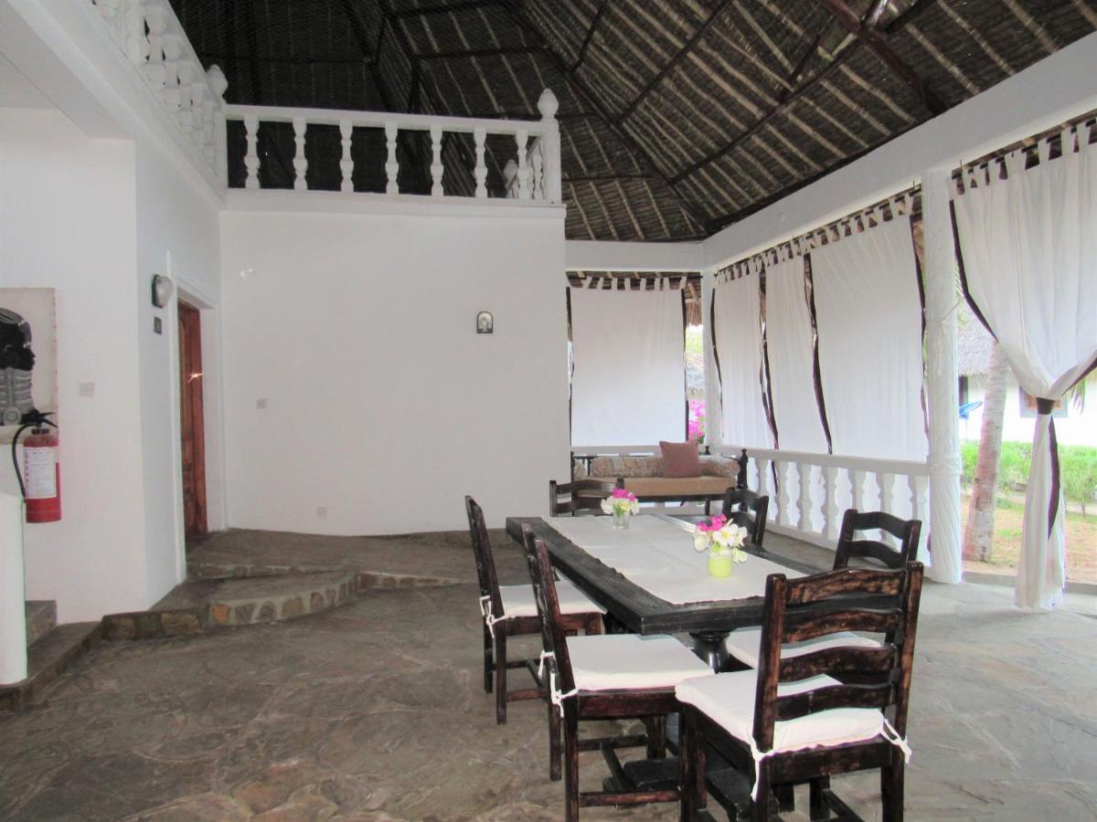 Karibuni Jeds Villas 85 & 86 Mambrui Exterior photo